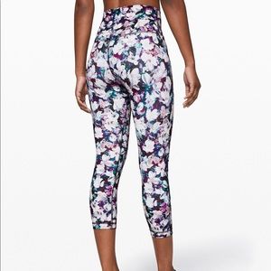 Align Crop, Size 6, Utopia Multi, Never Worn